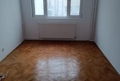 Apartament cu 3 camere în Gheorgheni - 2