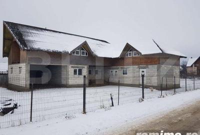 2 case, 4 camere, 220mp, Suseni - 1