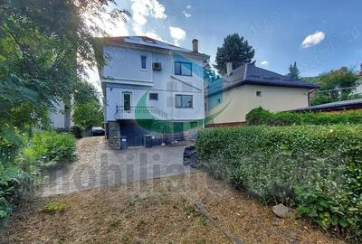 Casă cu 5 camere cu Teren 660 Mp în Central - 14