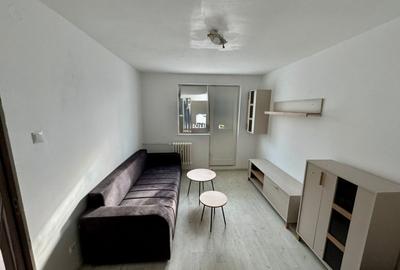 Apartament cu 2 camere decomandat în Podu Roș - 2