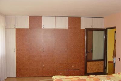 Casă cu 5 camere cu Teren 2000 Mp în Vișani - 4