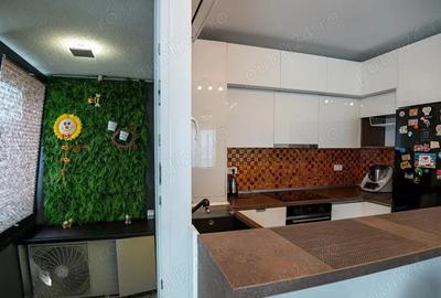 Apartament cu 3 camere decomandat în Răcădău - 1