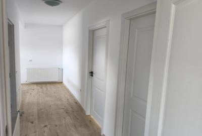 Casă cu 4 camere cu Teren 256 Mp în Florești - 2