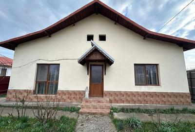 Casă cu 4 camere cu Teren 520 Mp în Strejnicu - 3