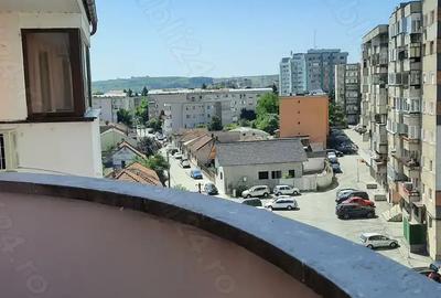 Apartament cu 2 camere decomandat în Central - 1