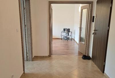 Vand apartament cu 2 camere decomandat in Deva, str. Pietroasa, et. 5 - 10