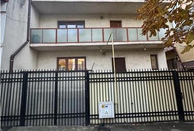 Casa foarte spatioasa D+P+2E amplasare excelenta, str. N. Iorga aproape de Bd. M - 2
