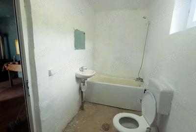 Casă cu 2 camere cu Teren 420 Mp în Central - 1