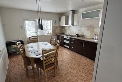 Casă cu 4 camere cu Teren 8300 Mp în Gălbinași - 10