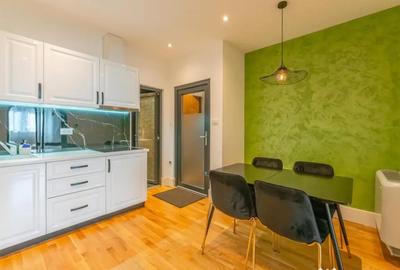 Spațiu comercial, de 470 mp, în Central - 12