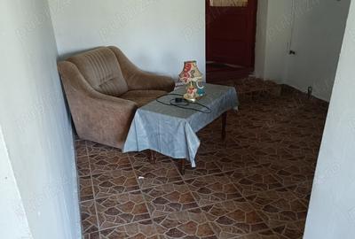 Inchiriez casa batraneasca - 1