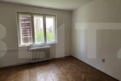 Casa cu 2 apartamente de 3 camere in centru - 4