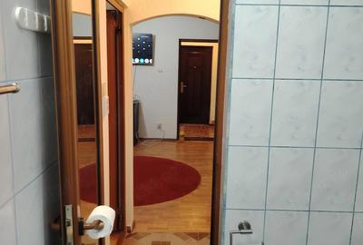 Apartament cu 2 camere semidecomandat în Micro 6 - 4