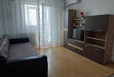 Apartament cu 2 camere semidecomandat în Berceni