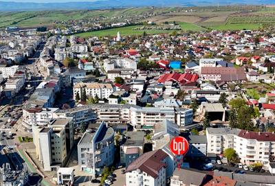 Apartament cu 3 camere decomandat, mobilat în Fălticeni - 10