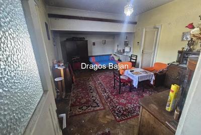 Garsonieră în Romană