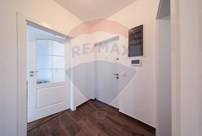 Apartament cu 2 camere decomandat, mobilat în Cristian - 14