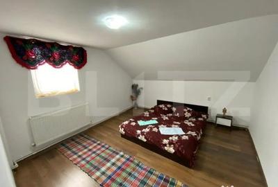 Casă cu 7 camere cu Teren 1800 Mp în Central