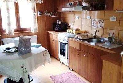 Casă cu 5 camere cu Teren 900 Mp în Râu Sadului - 6