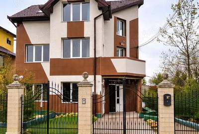 Spațiu comercial, de 668 mp, în Zorilor - 1