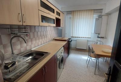 Apartament cu 2 camere decomandat în Tomis III - 11