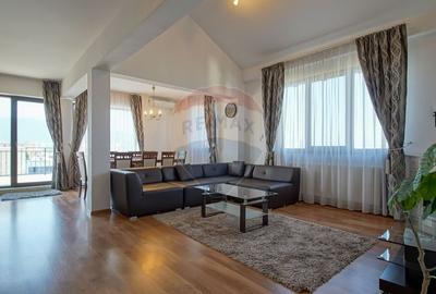 De vanzare penthouse in Tractoru, 3 camere, mobilat si utilat - 2