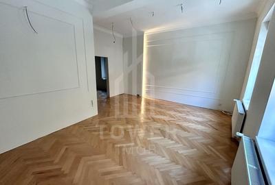 Apartament ULTRACENTRAL de vânzare - 2