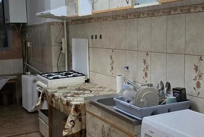 Apartament cu 3 camere decomandat în Nicolina - 4