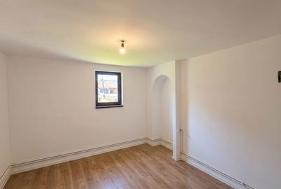 Casă cu 4 camere în Central - 5