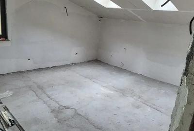 Spatiu de inchiriat zona Spitalul Jude?ean, Scoala nr.2, Asirom - 4