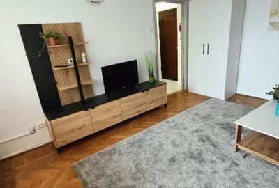 Apartament cu 2 camere semidecomandat în Ștefan cel Mare