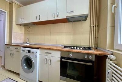 Apartament cu 3 camere decomandat în Berceni - 4