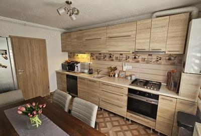 Apartament cu 3 camere decomandat în Șelimbăr - 9