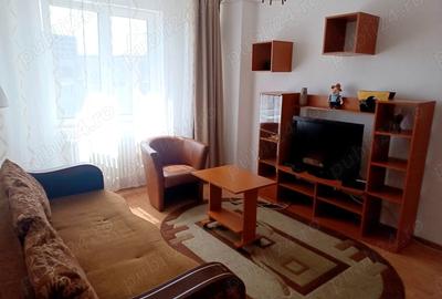 Piata Romana . Proprietar, vand apartament 2 camere, semidecomanda - 3