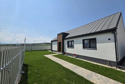 Casa individuala cu patru camere pe parter P+M, teren 400mp - 2