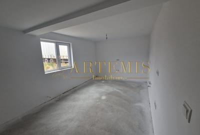 Casa individuala, decomandata, 10 camere, 210 mp., teren 15000mp., zona Centura. - 8