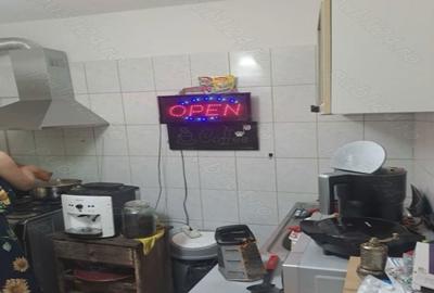 Apartament cu 3 camere decomandat în Păcii - 2