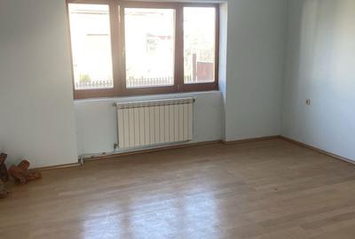 Casă cu 4 camere în Central - 6