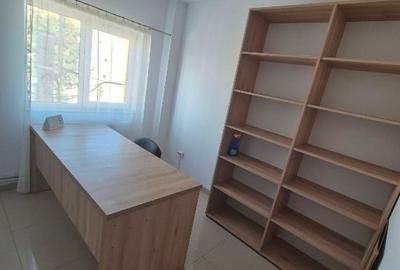 Spatiu central birouri, cabinete - 3