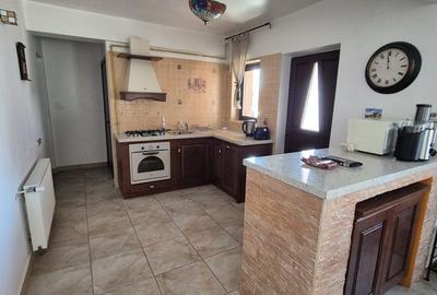 Casă cu 4 camere cu Teren 850 Mp în Central - 7