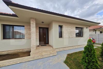 CASA DE VANZARE IN SANTANDREI-107MP UTILI-4 CAMERE