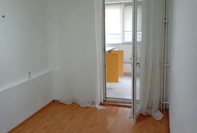 Garsonieră decomandată în Războieni - 1