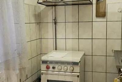 Apartament cu 2 camere semidecomandat în Simeria