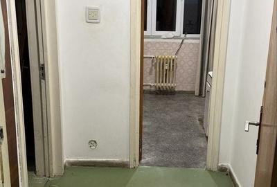 Apartament cu 2 camere semidecomandat în Gorjului