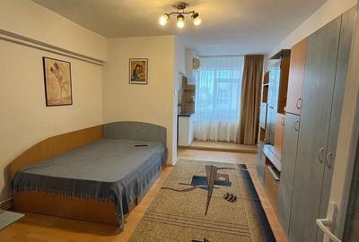 Garsonieră decomandată în Central - 3