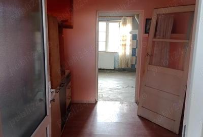 Casă cu 5 camere în Central - 1