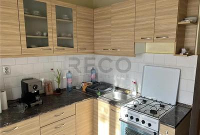 Apartament cu 3 camere decomandat în Lotus