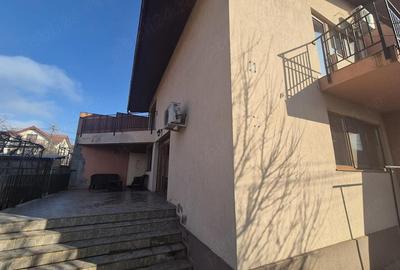 Casă cu 5 camere cu Teren 250 Mp în Central - 5