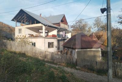 Varfuri Vila S+P+E+M, 7 camere, 2 bai, 127 mp utili - 7
