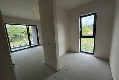 Casa tip duplex semifinisat , 180 mp utili , 400 mp teren zona Faget - 8